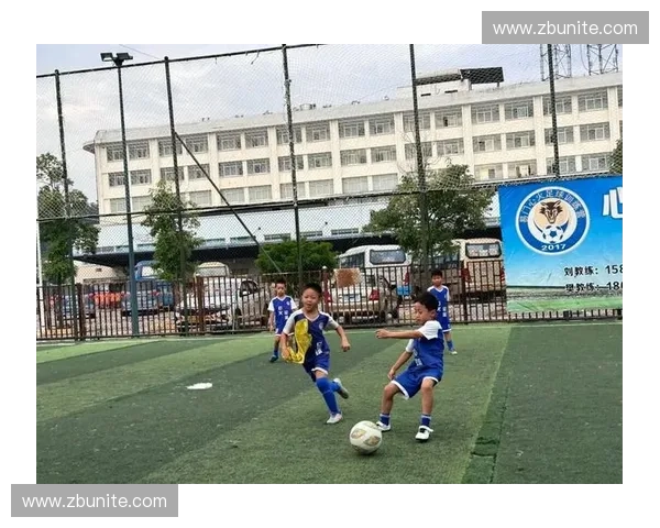 聚焦耐克足球联赛打造青少年竞技与城市校园融合盛宴全景呈现新风貌 聚焦耐克足球联赛打造青少年竞技与城市校园融合盛宴全景呈现新风貌